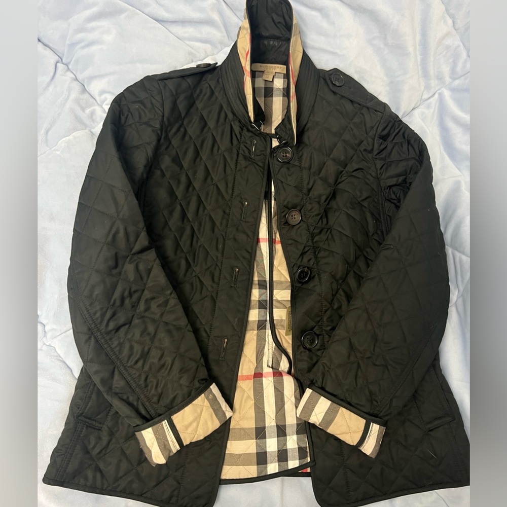 Burberry Black Quilted Jacket with Beige Plaid Lining